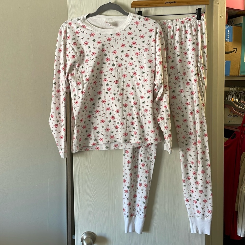 Hanna Anderson Snowflake Pajama Set